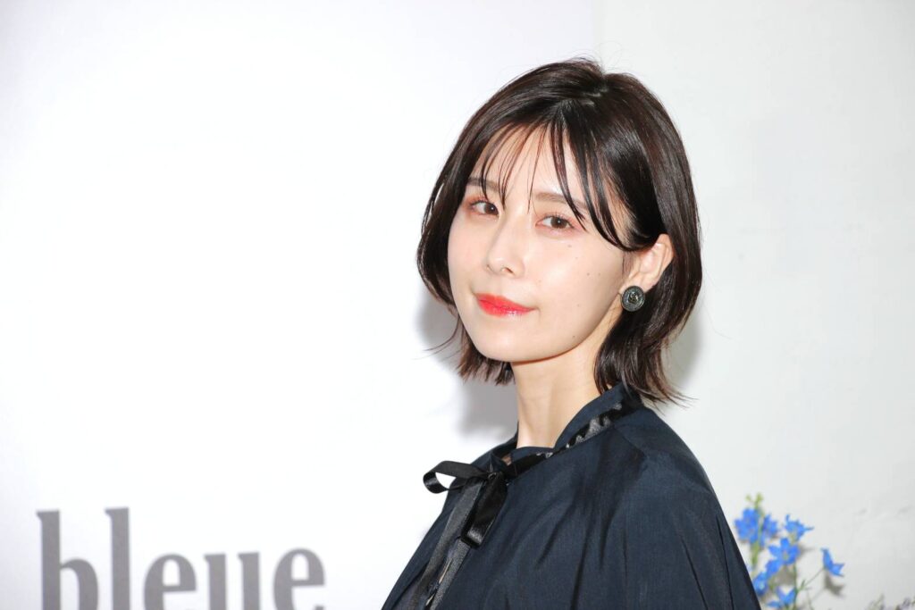 有村藍里が明かすブランド秘話 Rose Bleue ローズ ブルー の発表会を取材 トレンドお届けメディア Trepo トレポ