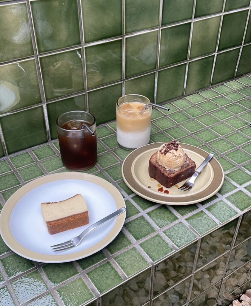 チーズケーキカフェ　渋谷　ABOUT LIFE COFFEE BREWEERS