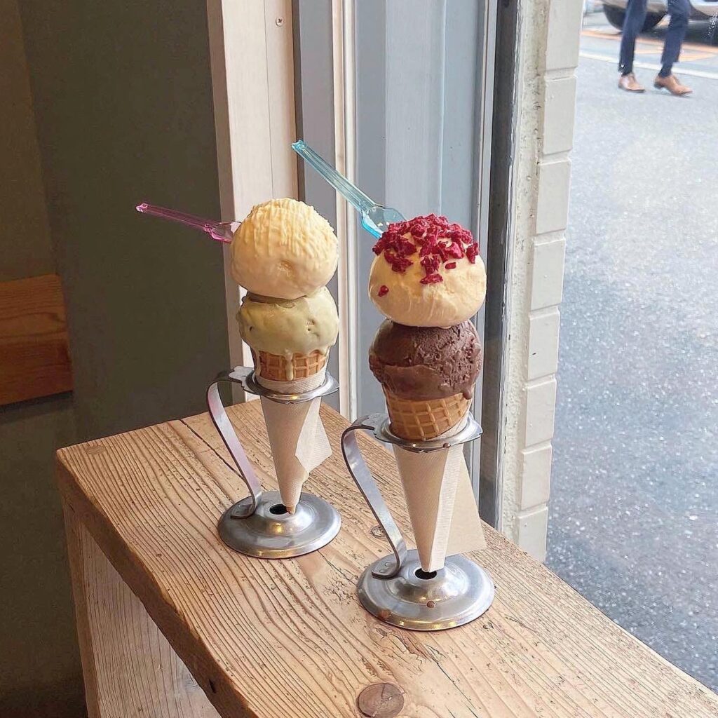 アイスカフェ　Groovy Ice Cream GUFO