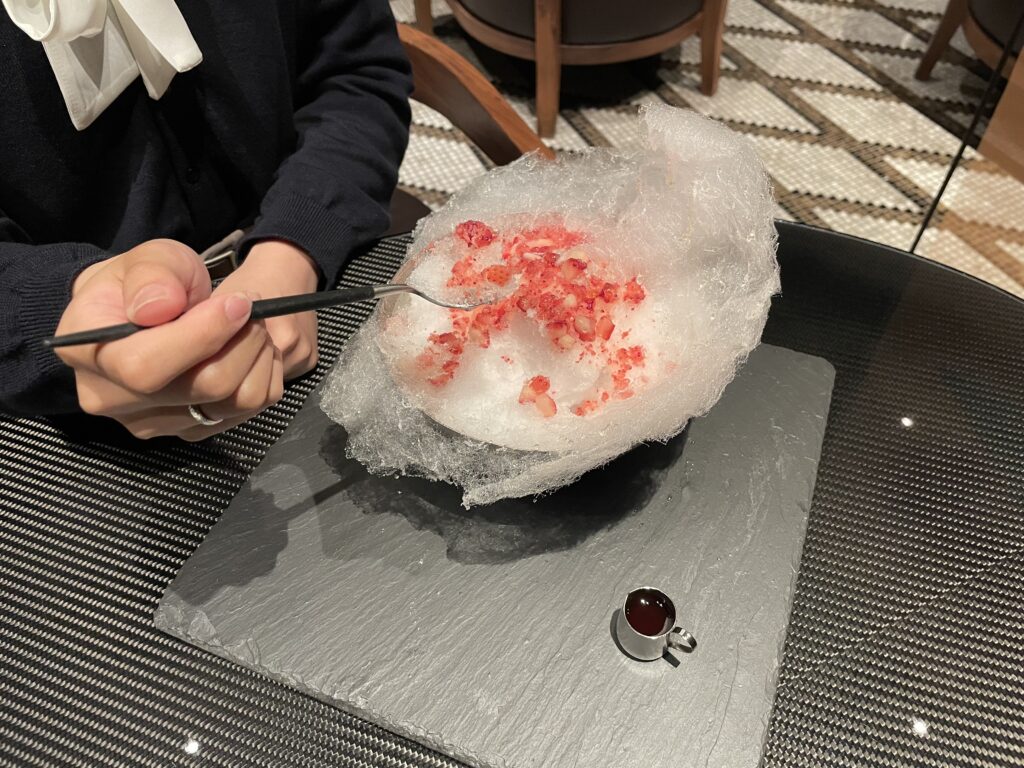 INTERSECT BY LEXUS – TOKYO　かき氷　いちごミルク