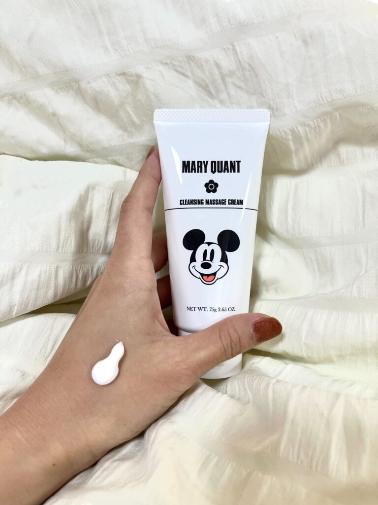 MARY QUANT
マリークヮント
ディズニー
DISNEY
MARY QUANT DISNEY DESIGN COLLECTION
