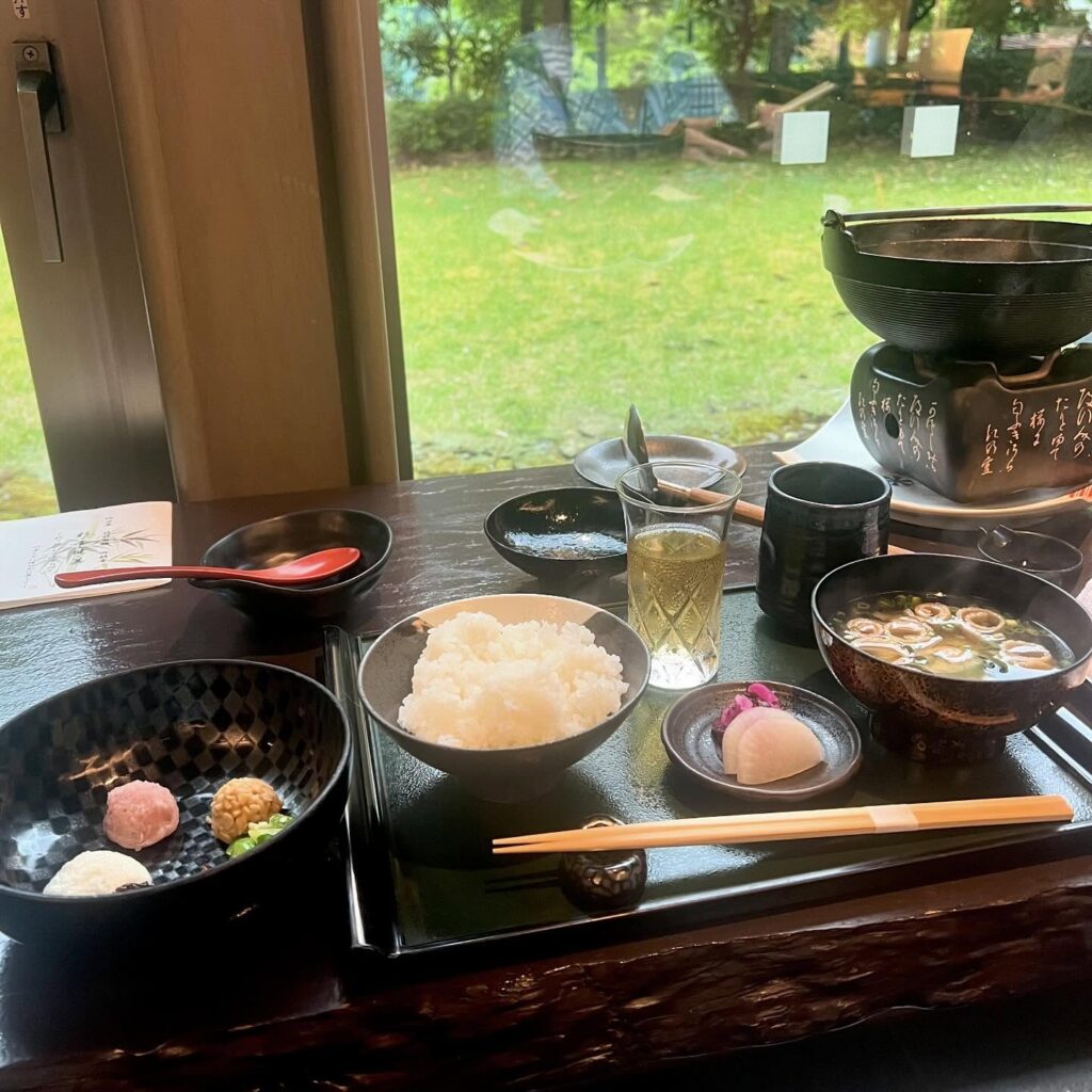 温泉旅館　箱根風雅