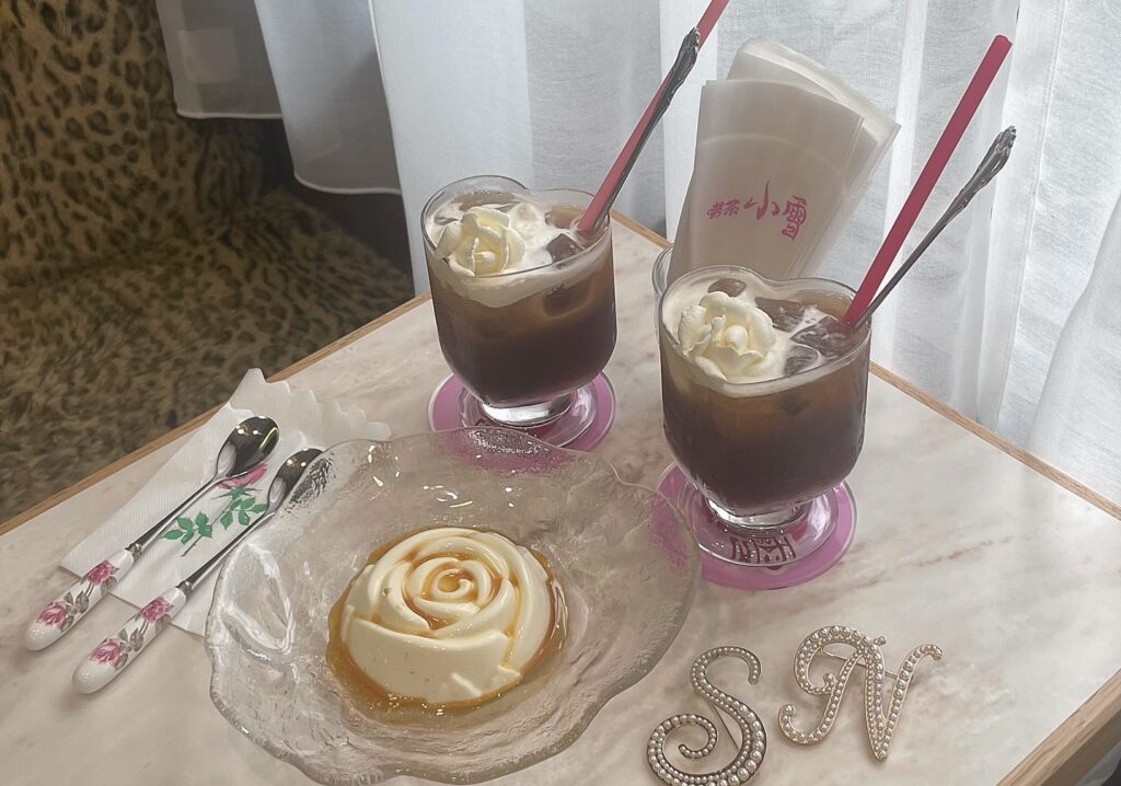 平成カフェ平成女児