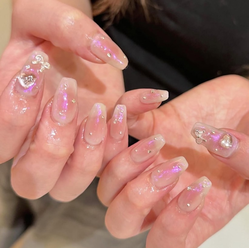 定番♡ピンクチークネイル