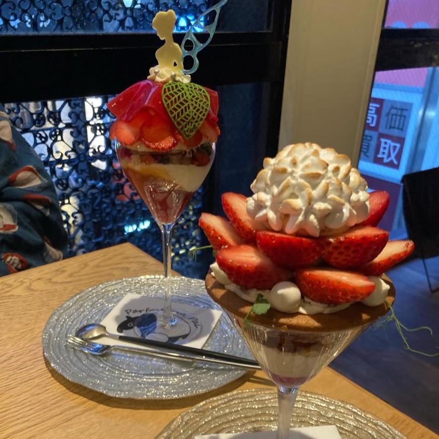 夜パフェ専門店Parfaiteria PaL心斎橋