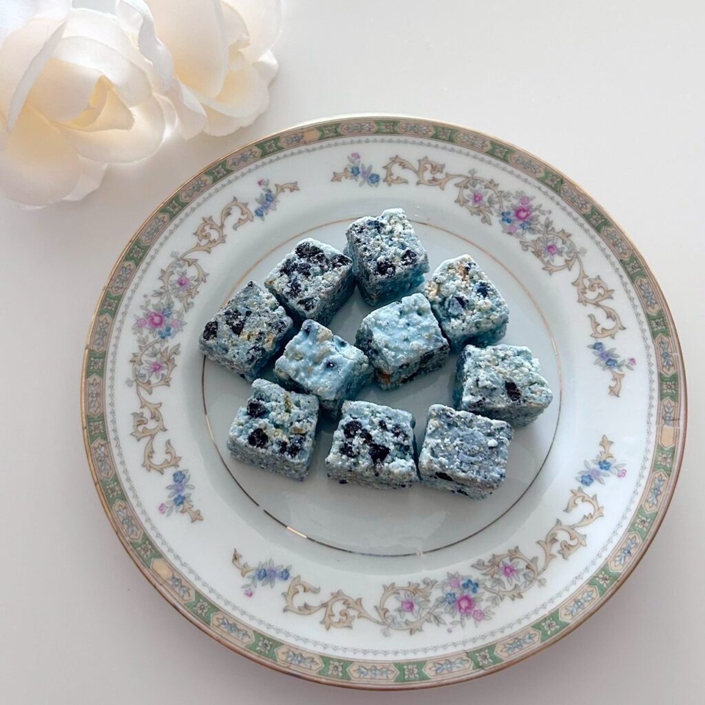 ザクザクきわだつチョコミントクランチ