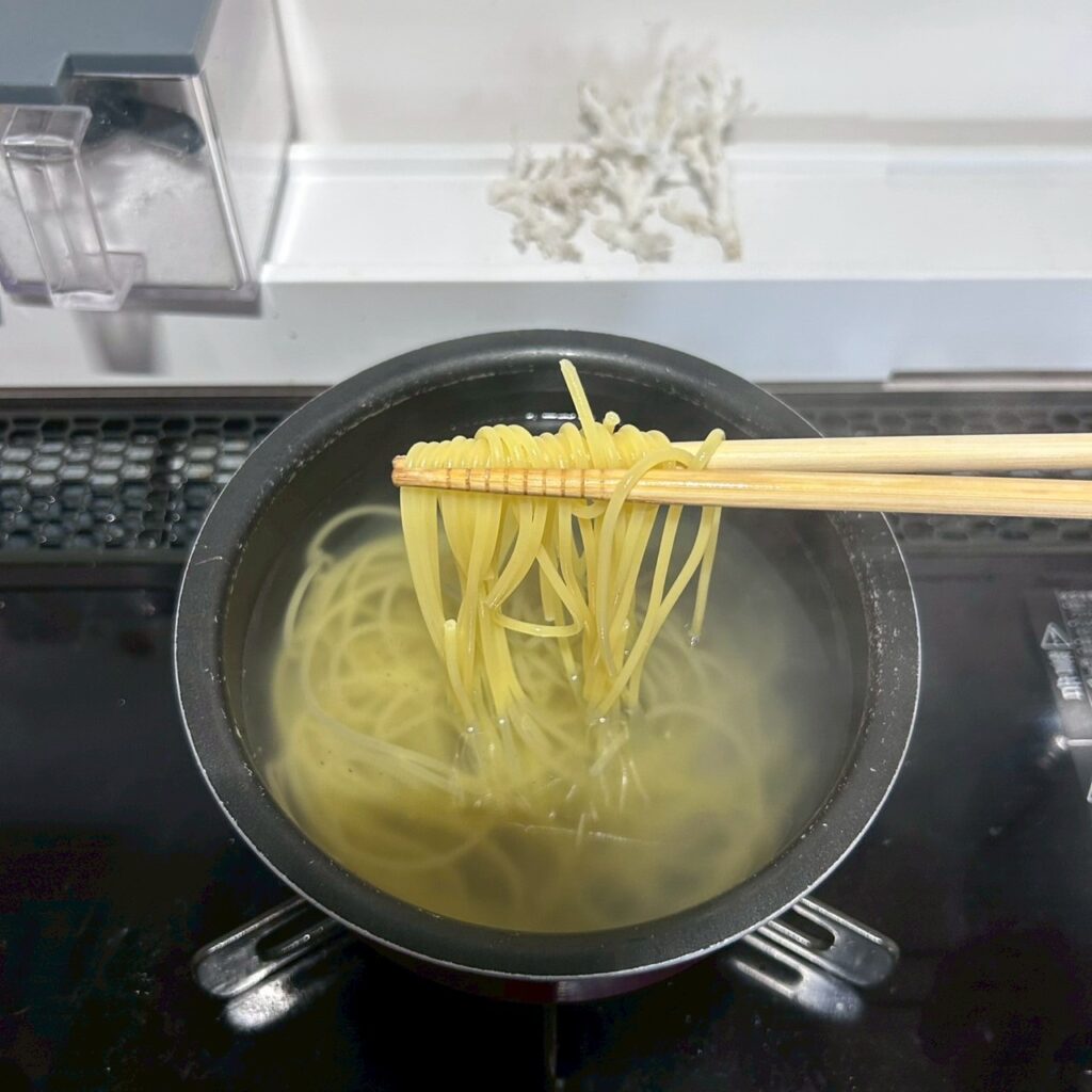 レトルトカレー ドライカレーパスタ