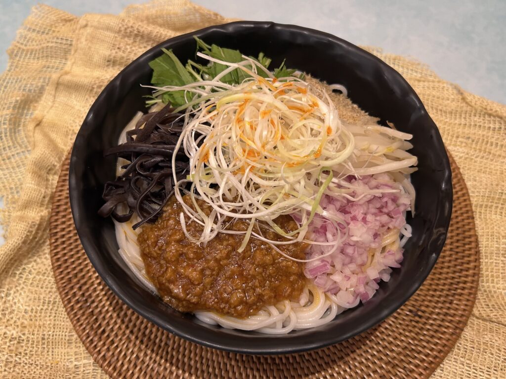汁なし麻辣坦々米線