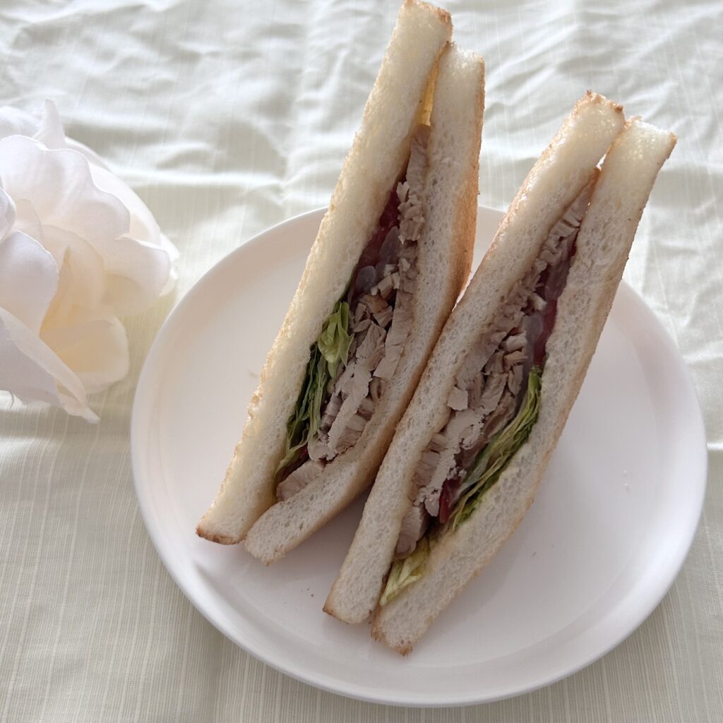 クア・アイナ監修 テリチキンサンド