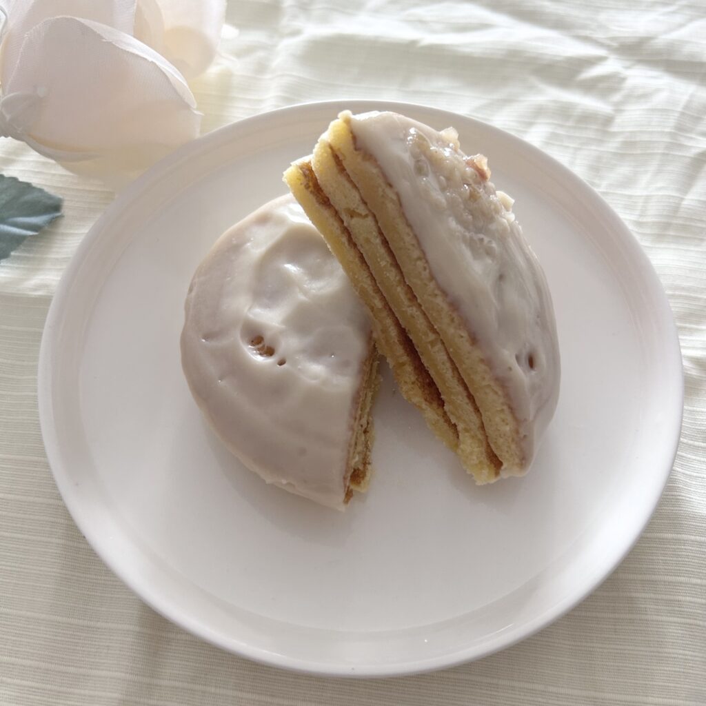 マカダミアナッツソースのパンケーキ
