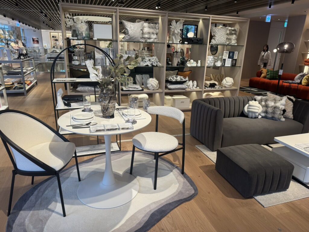 Francfranc 青山店・新宿サザンテラス店 フランフラン